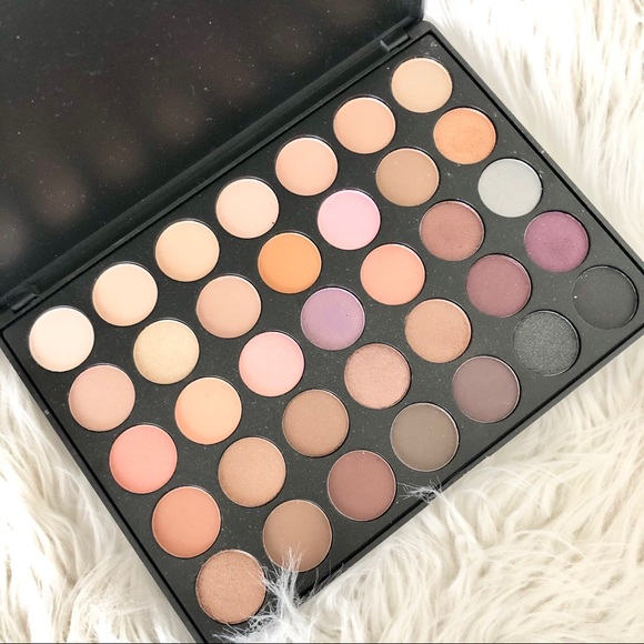 Morphs 35W Eyeshadow Palette